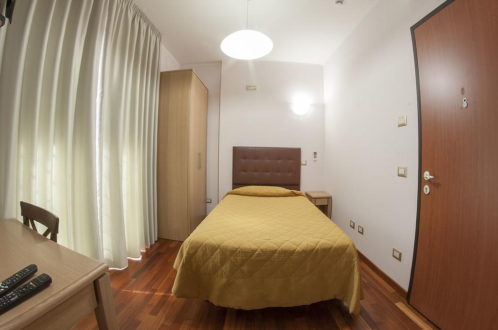 Domus Traiani Fiumicino Hotel Camera foto